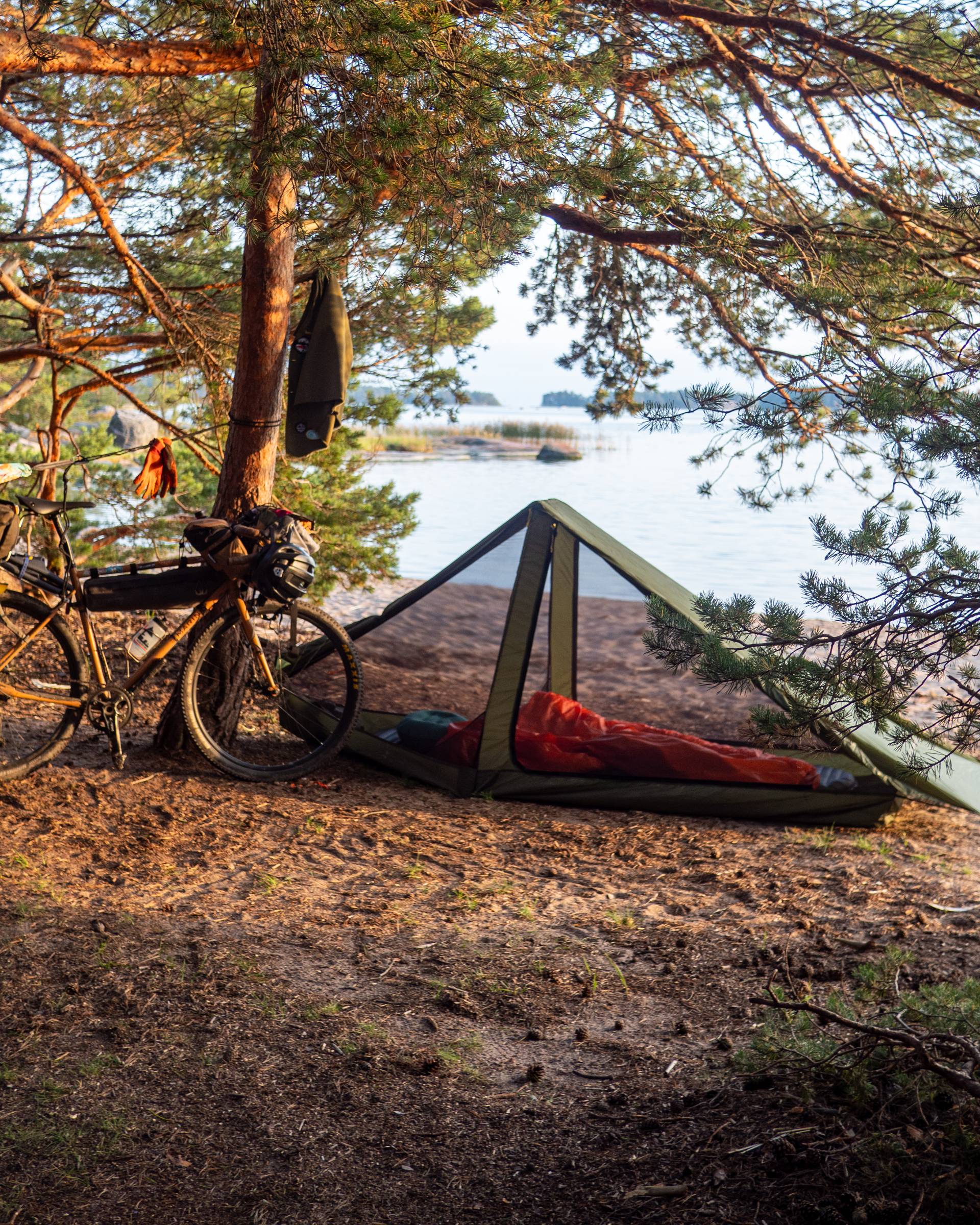 【値下げ】sixmoon designs Skyscape - Trekker Skyscape Trekker One Person Hiking Tent - Six Moon Designs