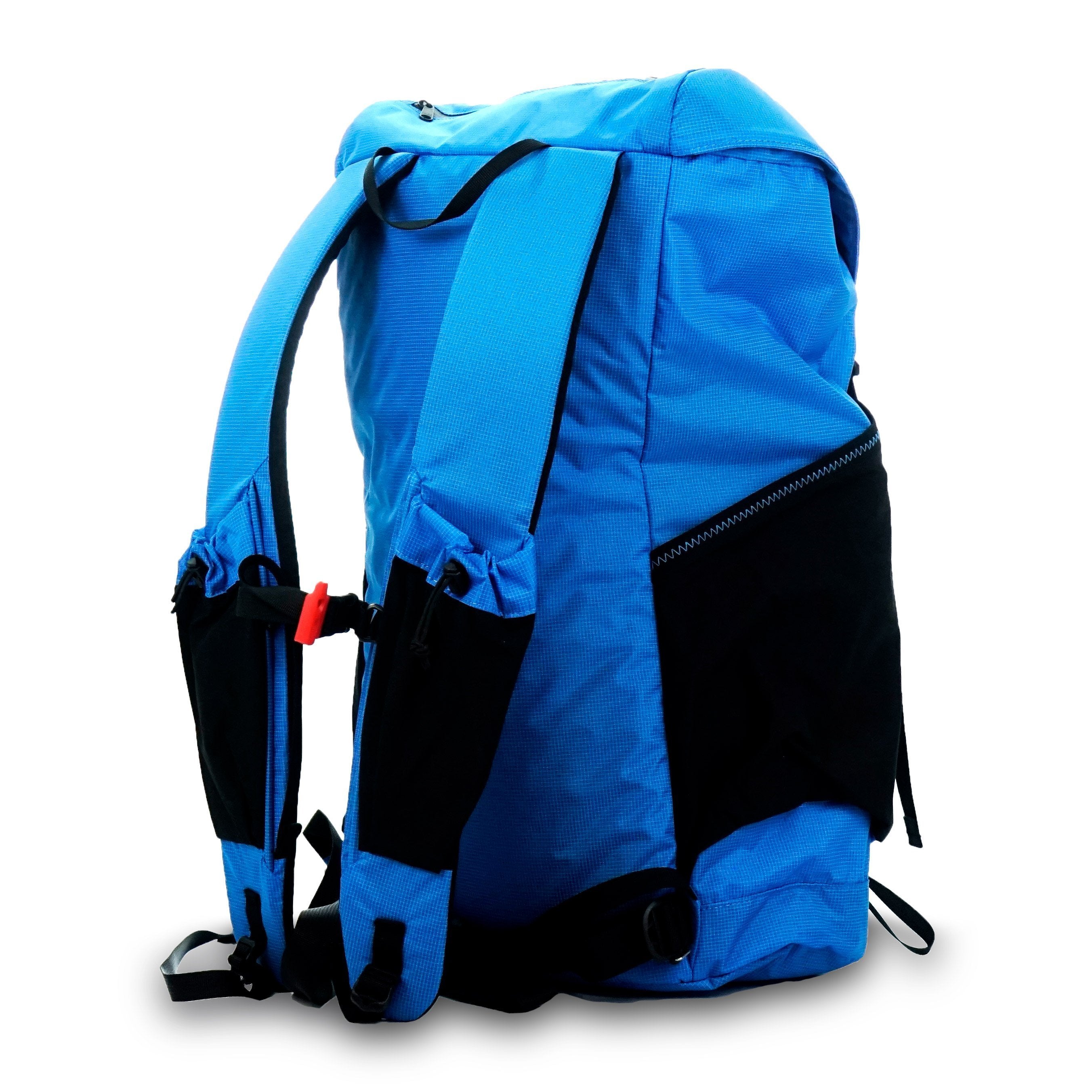 wy'east daypack with shoulder straps
